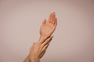 Acupressure Points To Help Pain In Your Arms And Hands